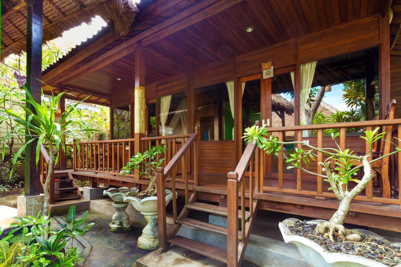 Adi Bungalow Lembongan Екстер'єр фото
