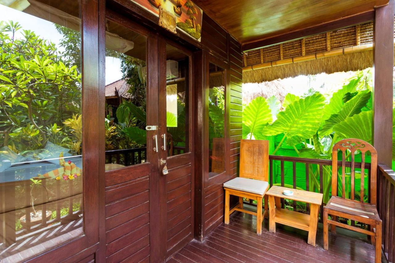 Adi Bungalow Lembongan Екстер'єр фото