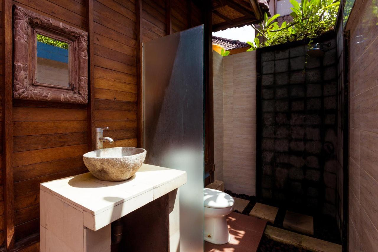 Adi Bungalow Lembongan Екстер'єр фото