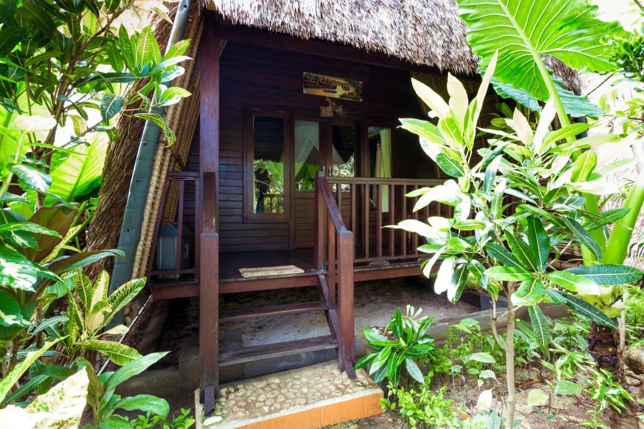 Adi Bungalow Lembongan Екстер'єр фото