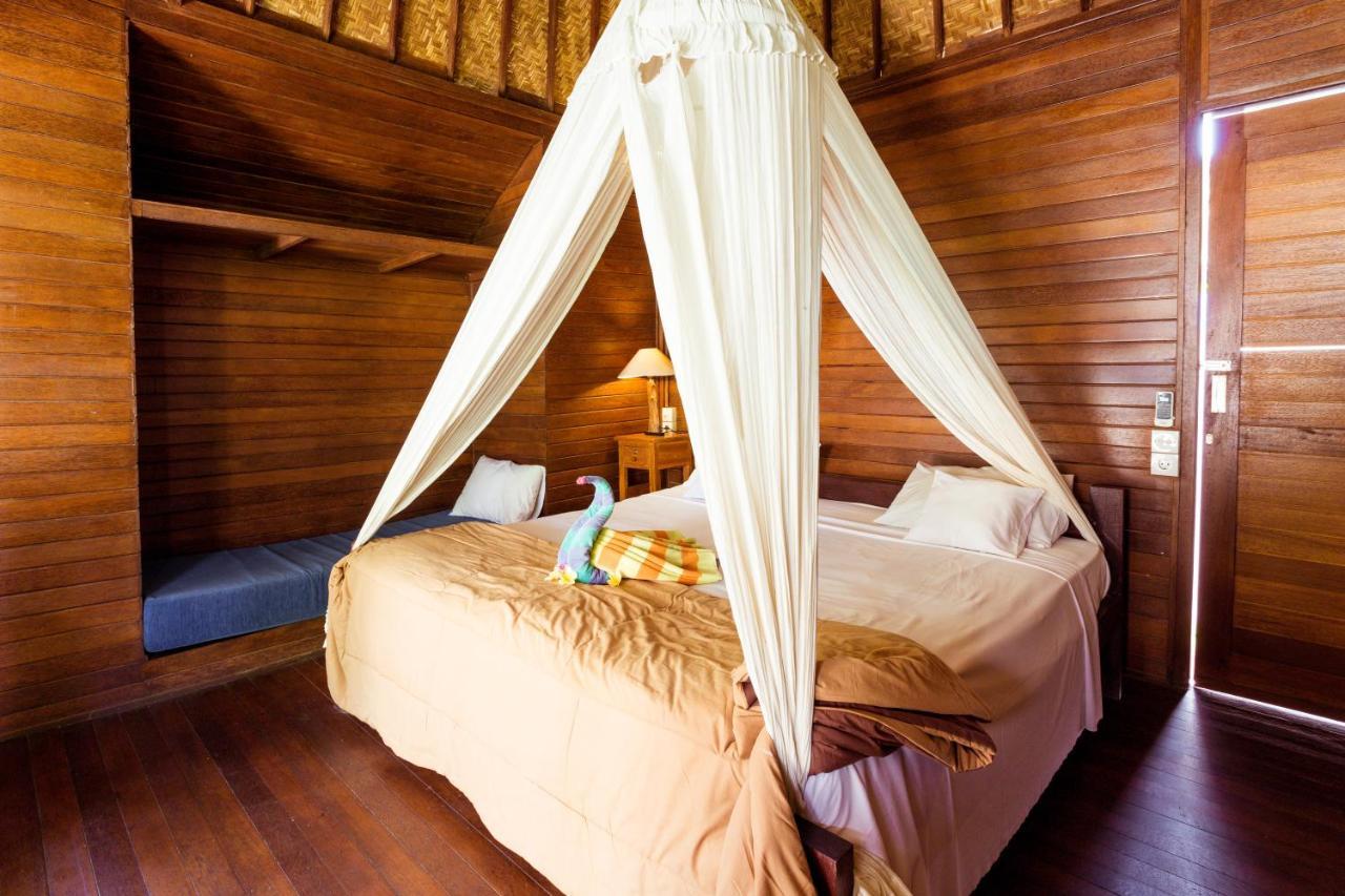 Adi Bungalow Lembongan Екстер'єр фото