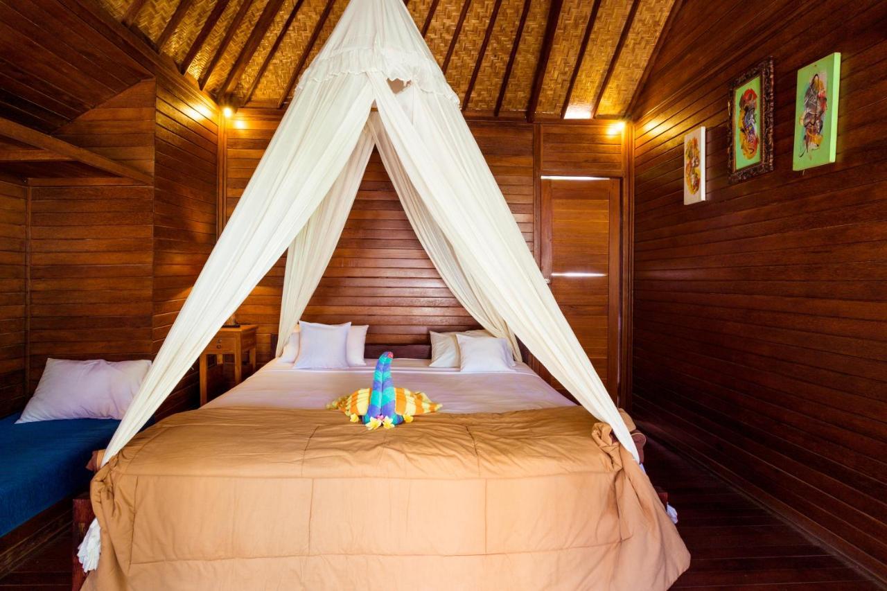 Adi Bungalow Lembongan Екстер'єр фото
