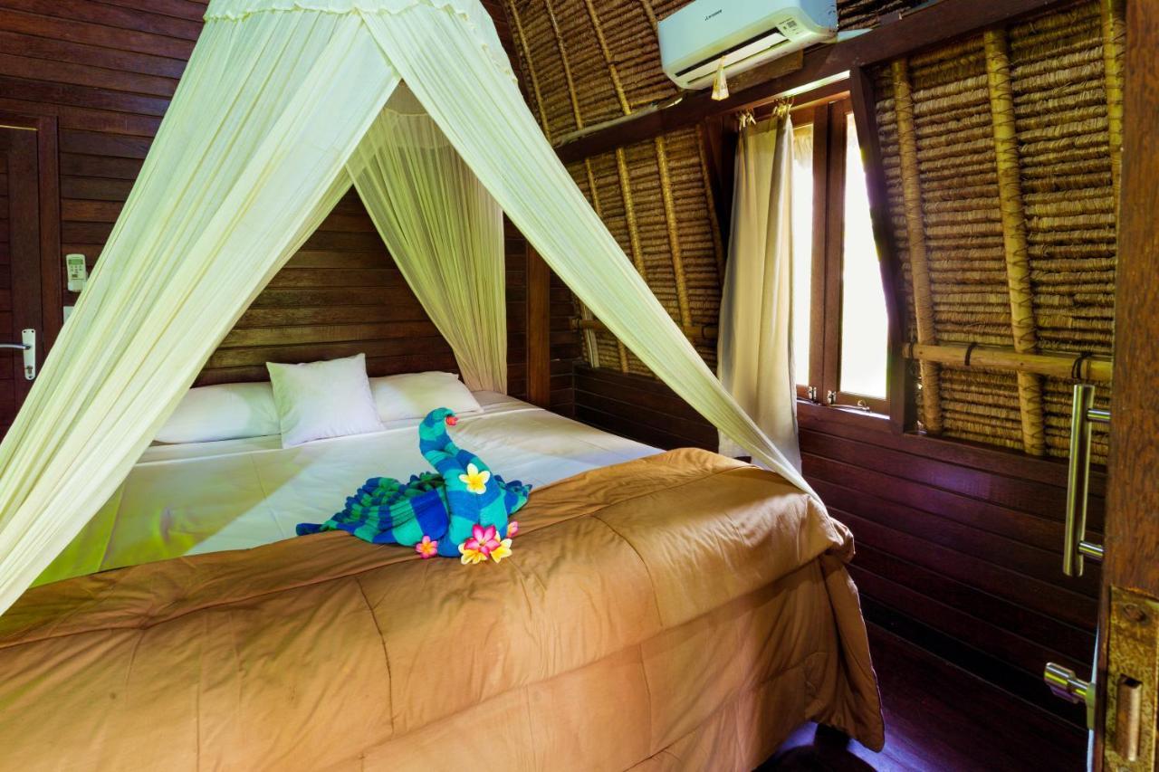 Adi Bungalow Lembongan Екстер'єр фото